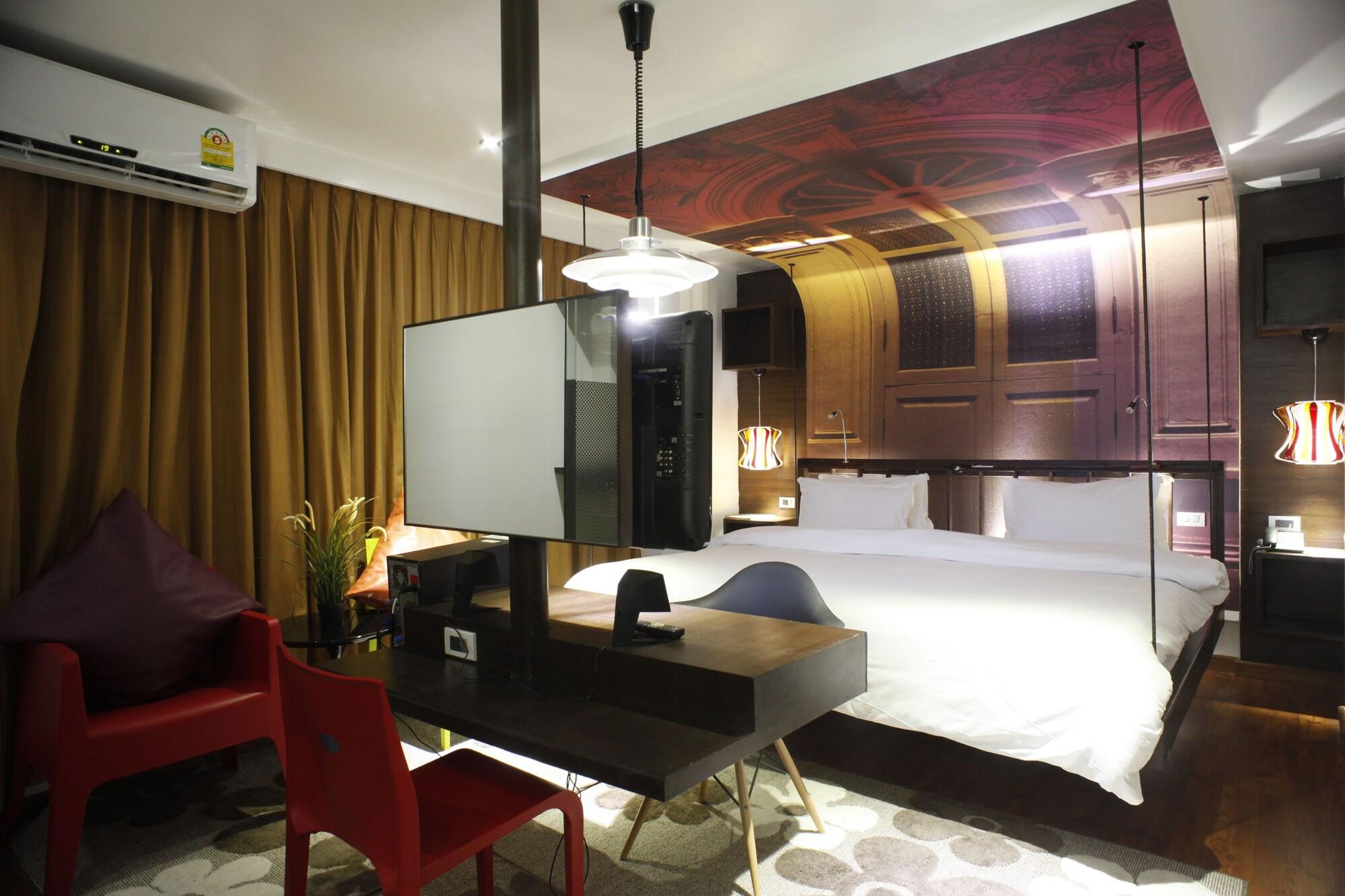 เดอะ คัลเลอร์ กะตะ Hotel หาดกะตะ ภายนอก รูปภาพ