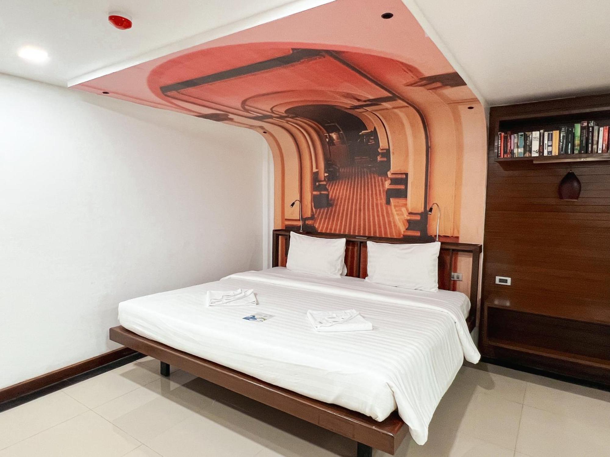 เดอะ คัลเลอร์ กะตะ Hotel หาดกะตะ ภายนอก รูปภาพ